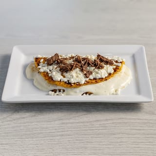 Cachapa de Carne (Shredded Beef Corn Pancake)