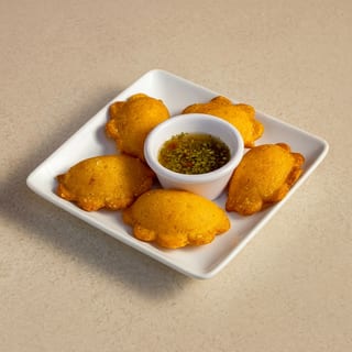 Empanada de Pollo (Chicken Empanada)
