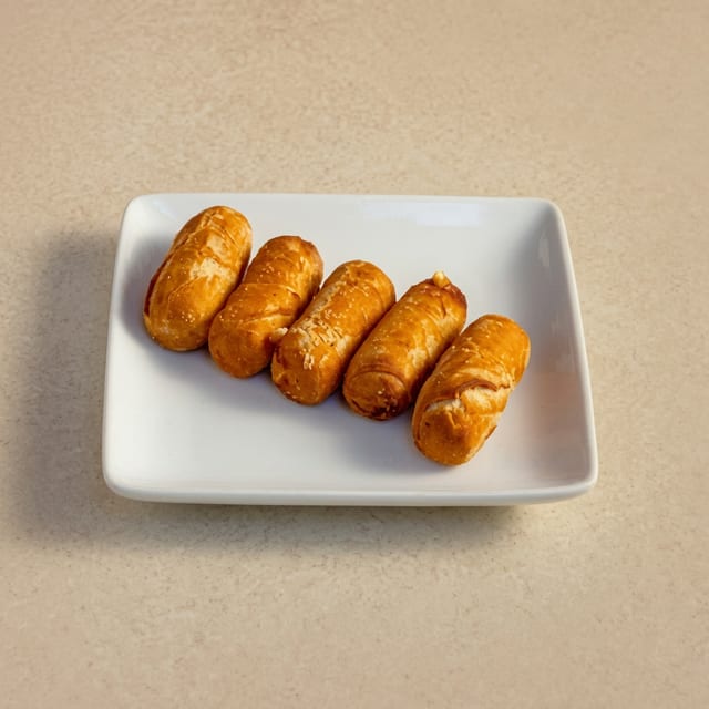 Tequeñitos (Mini Cheese Sticks).